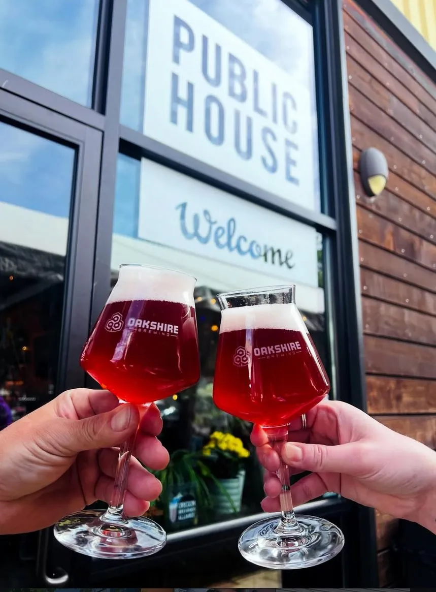 Oakshire Public House Eugene photo